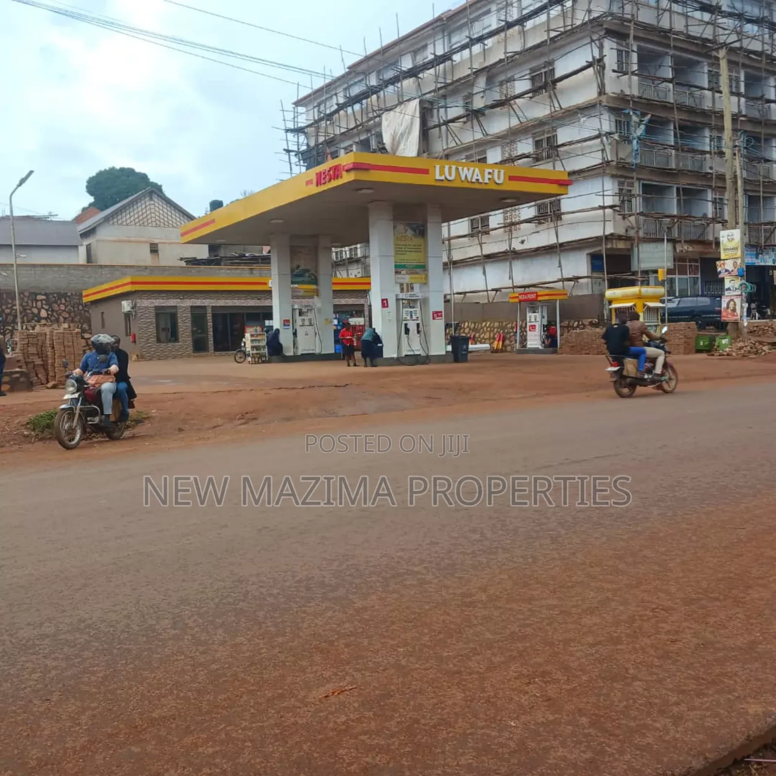 Commercial Plot Measuring on Tarmac of Salaama Munyonyo Rd Quicksale in Central Division