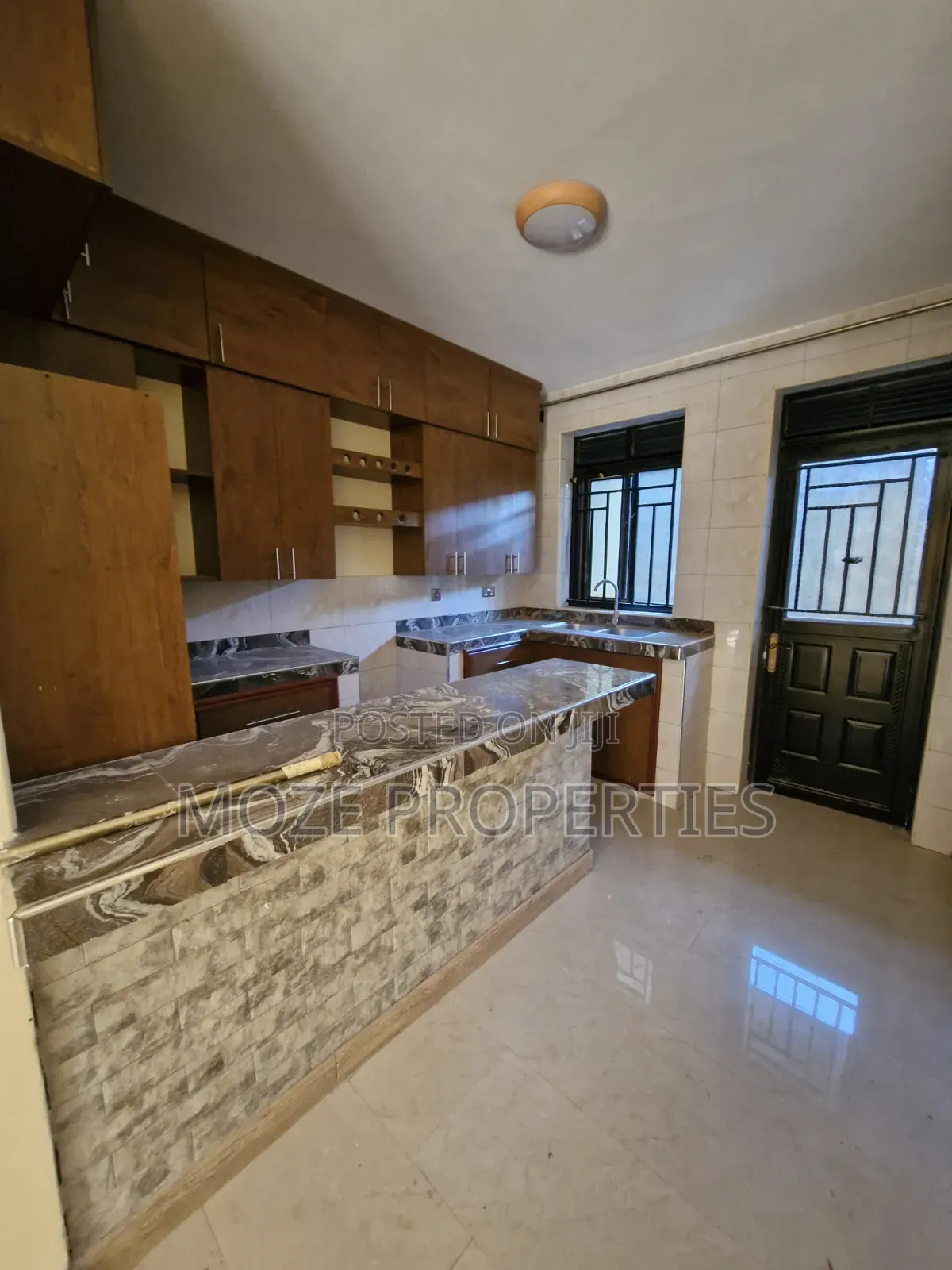 3bdrm Apartment in Naalya Kimbeja, Central Division for rent in Central Division