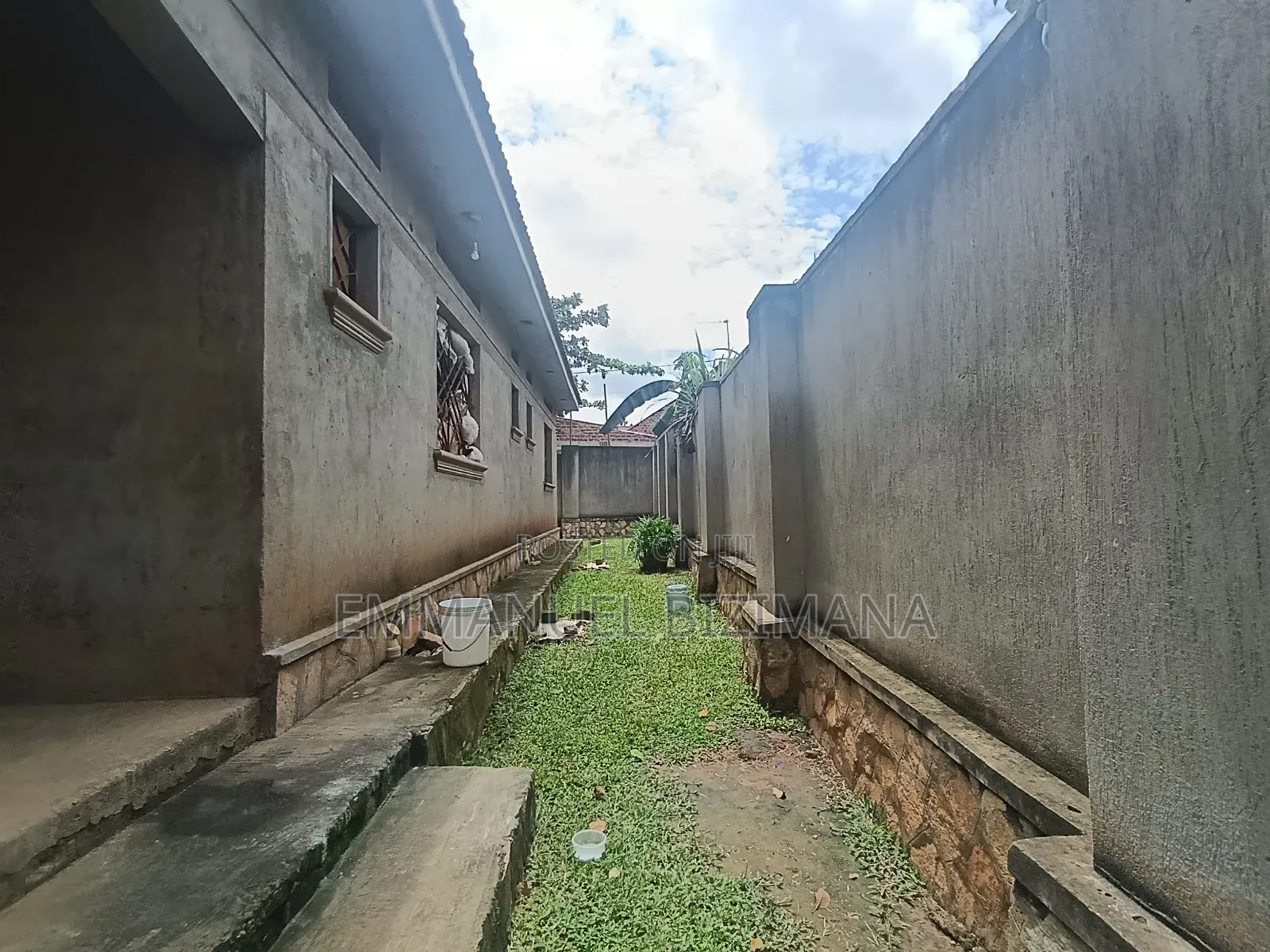 3bdrm Bungalow in Bulindo, Central Division for sale in Central Division