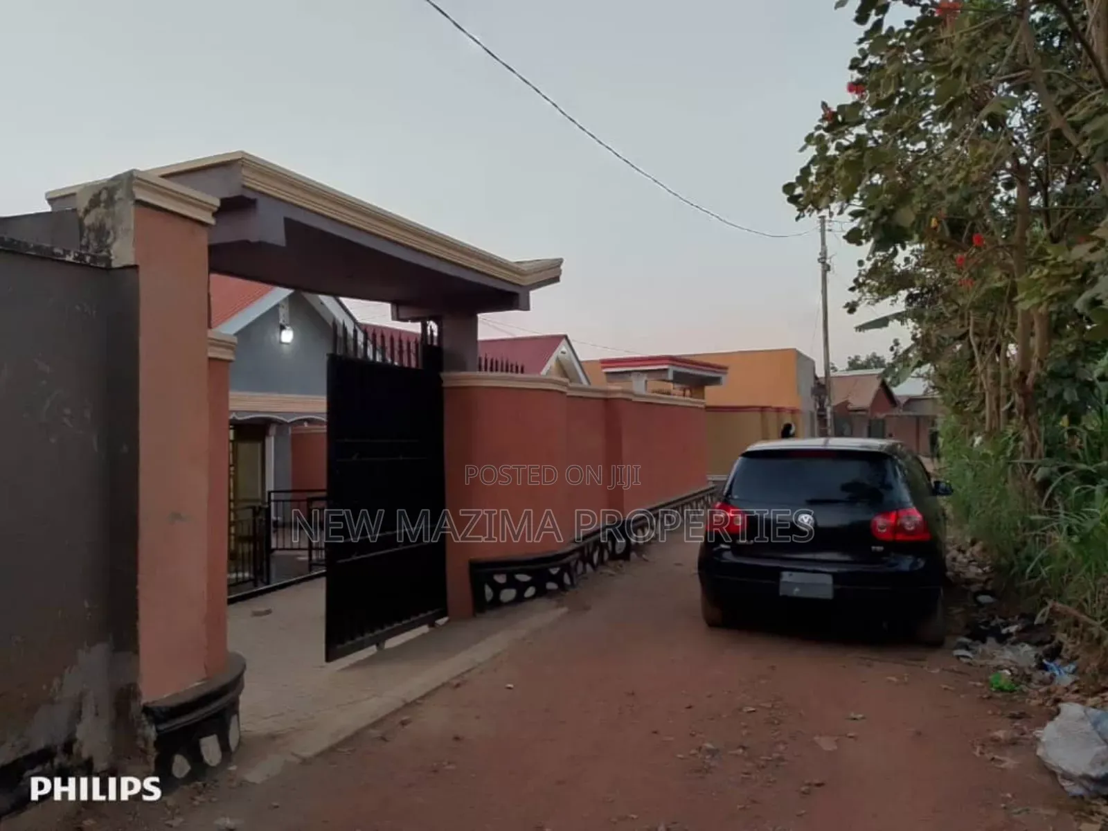 3bdrm Bungalow in Nansana Town, Central Division for sale in Central Division