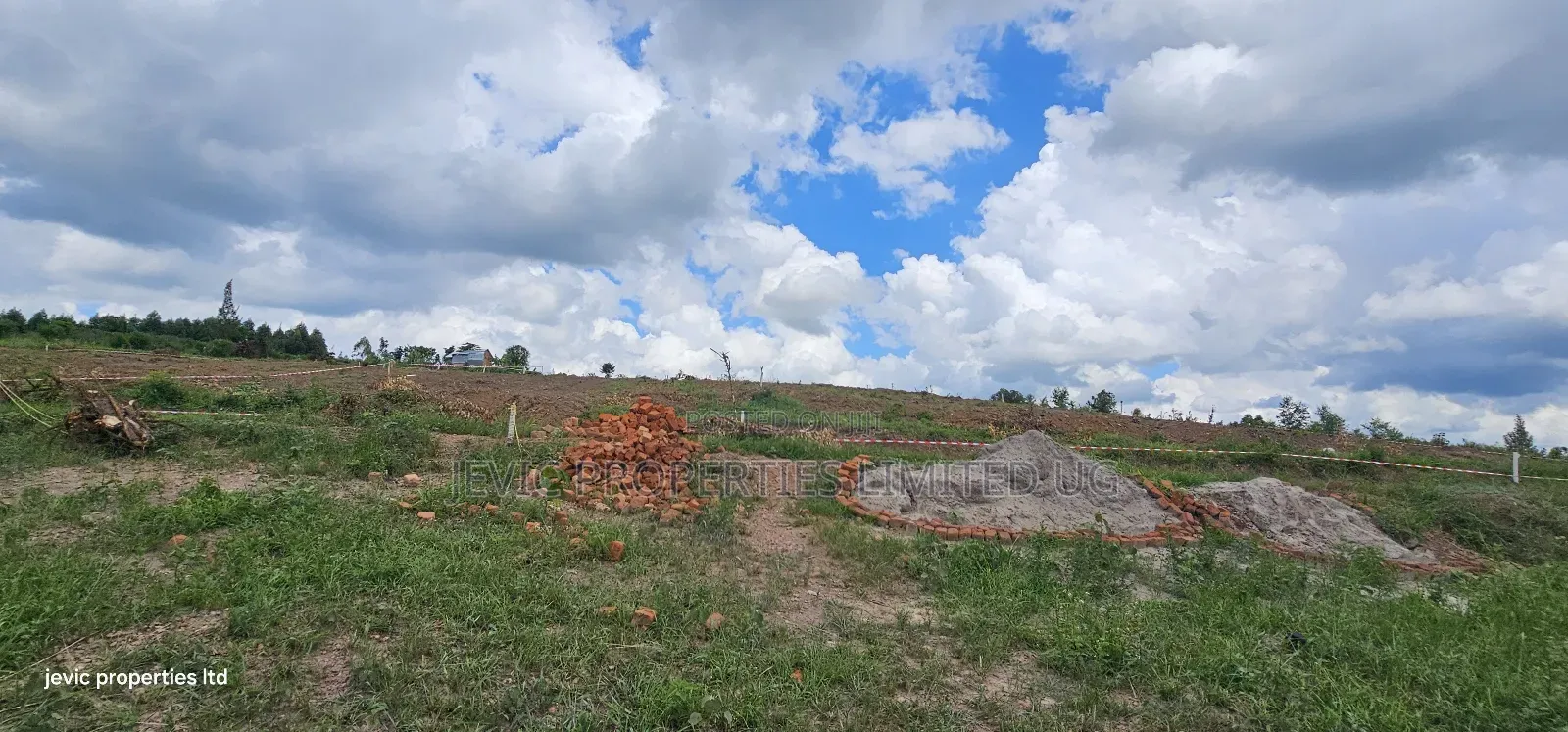 Namayumba Town View Plot Along Hoima Road in Namayumba
