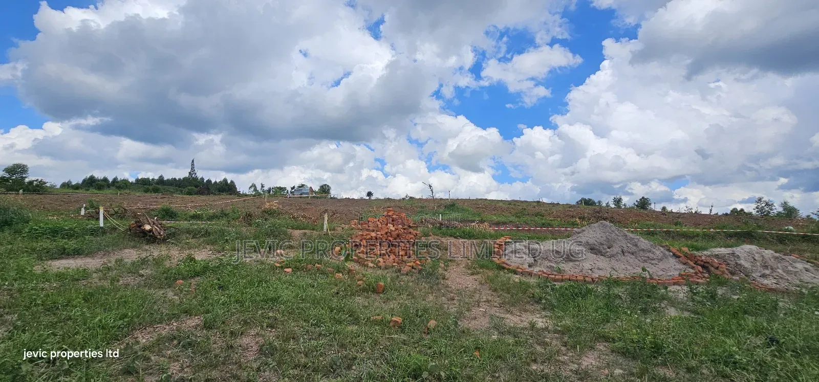 Namayumba Town View Plot Along Hoima Road in Namayumba