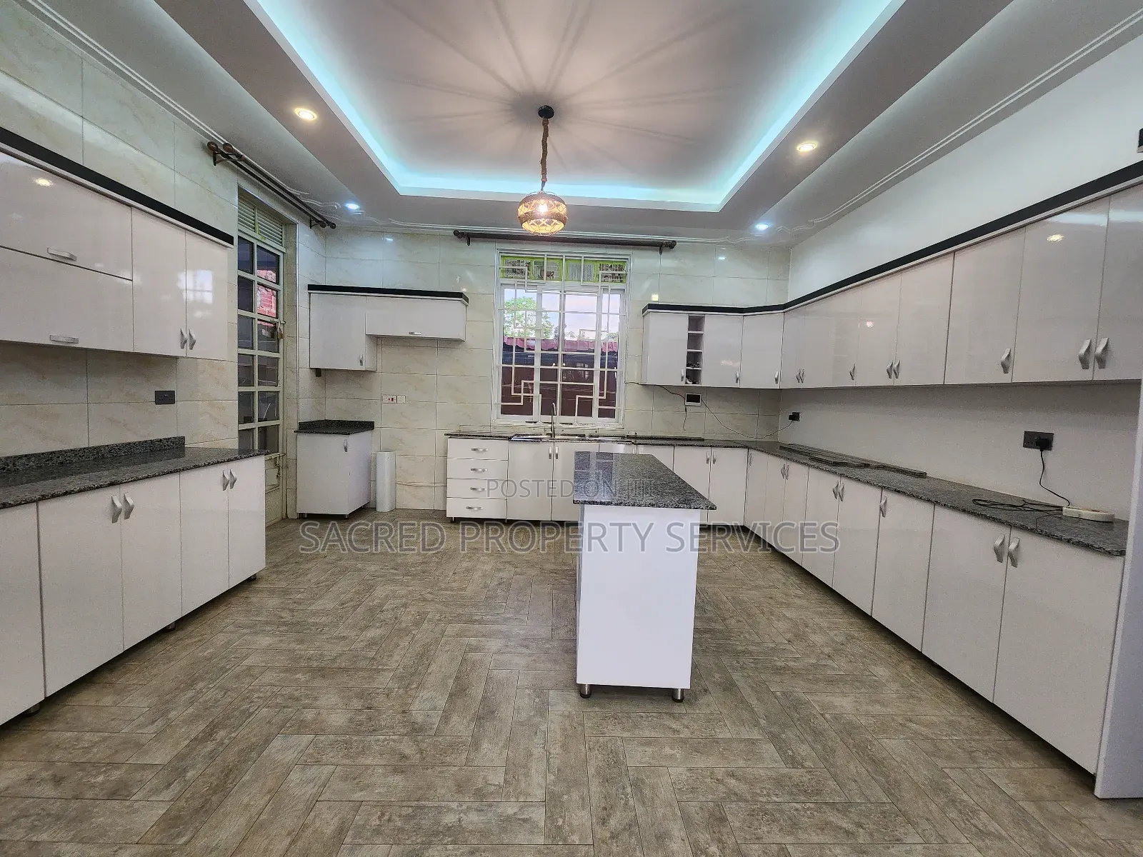 5bdrm Apartment in Najjera, Kira for sale in Kira