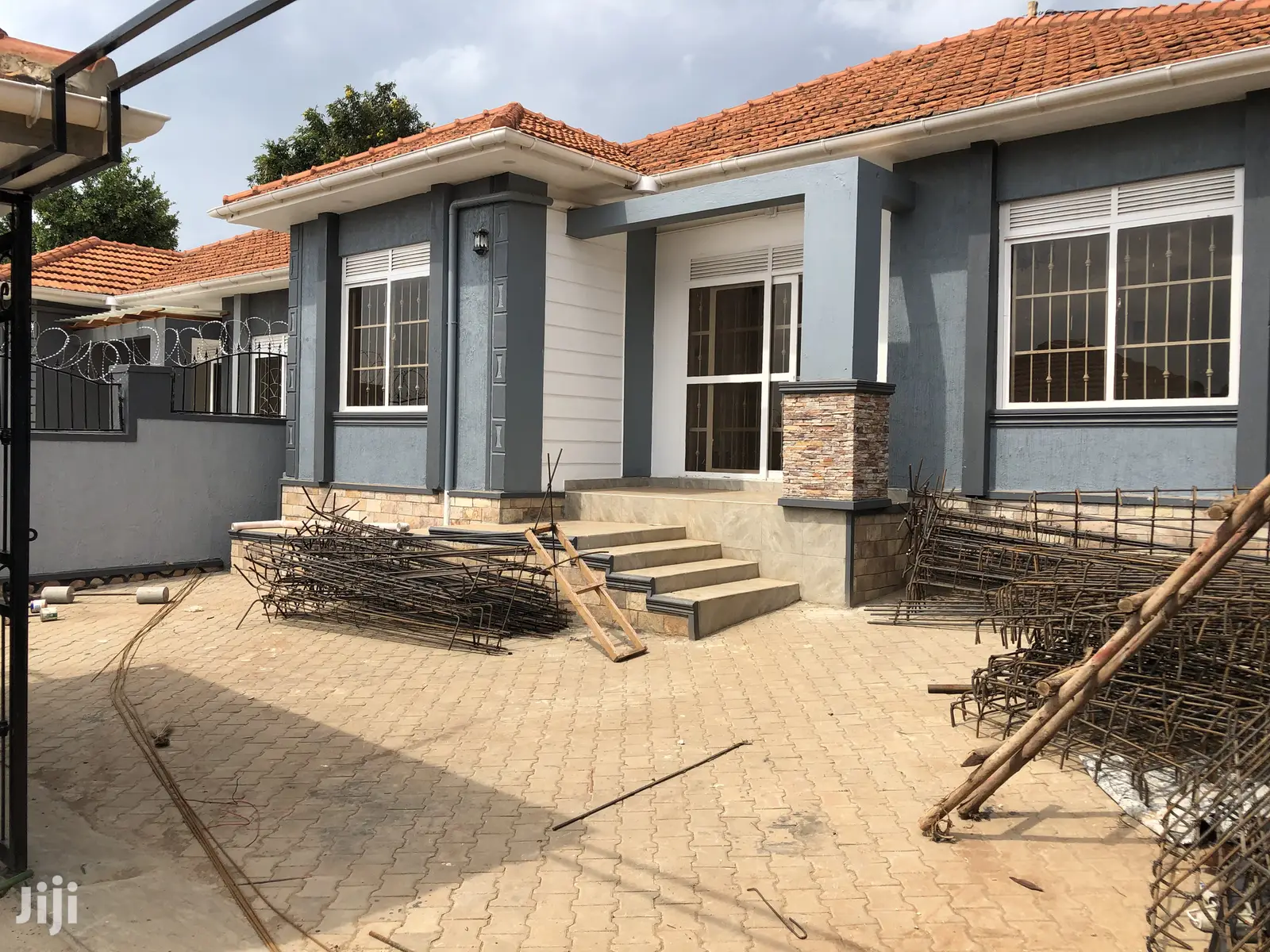 Kira Beautiful House for Sell in Kampala