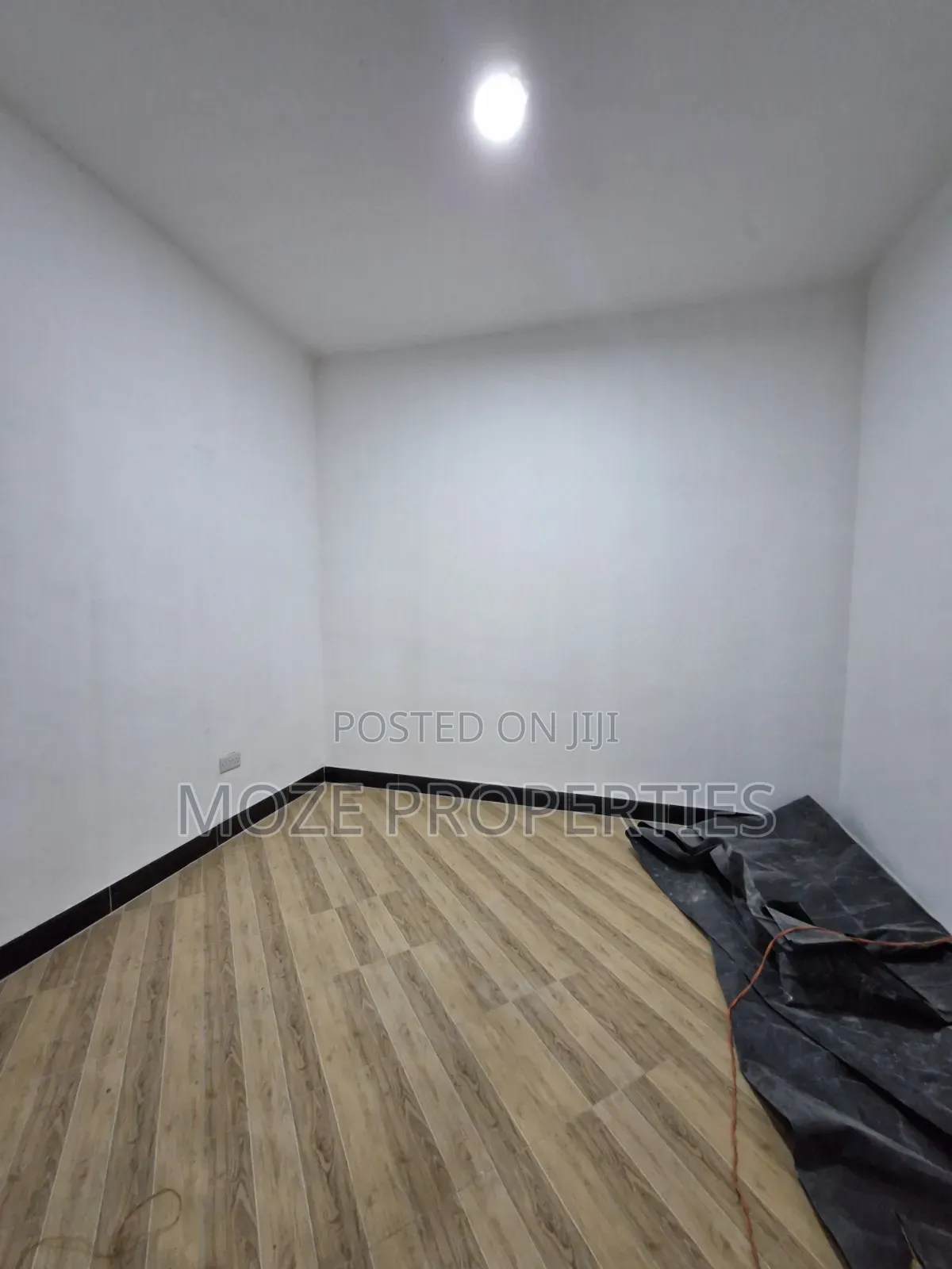 Kyaliwajala Brand New Shops for Rent. in Central Division