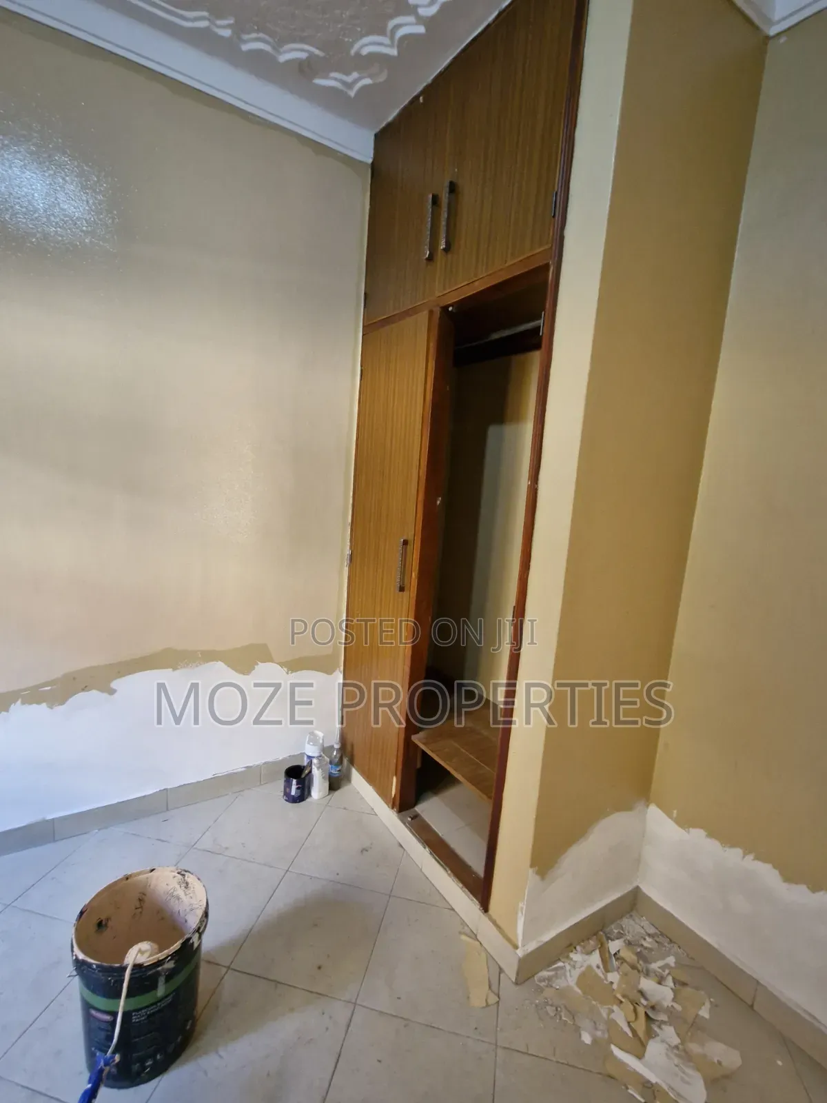 3bdrm Bungalow in Kyaliwajala Kira., Central Division for rent in Central Division