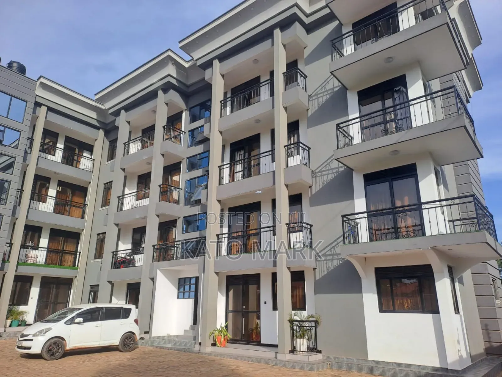 Furnished 2bdrm Apartment in Kiwatule Estate, Central Division for sale in Central Division