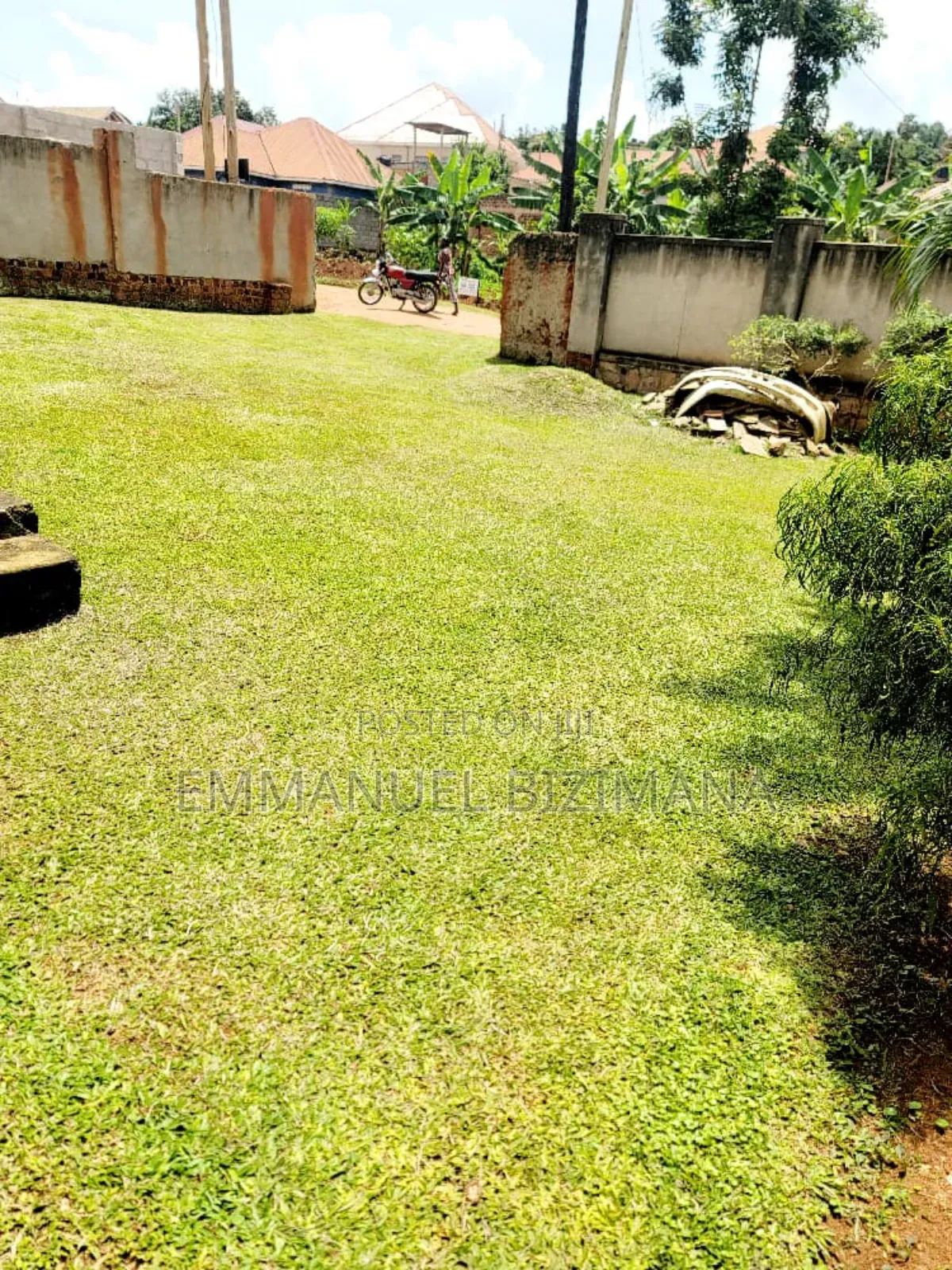 Furnished 3bdrm Bungalow in Kitende, Central Division for sale in Central Division