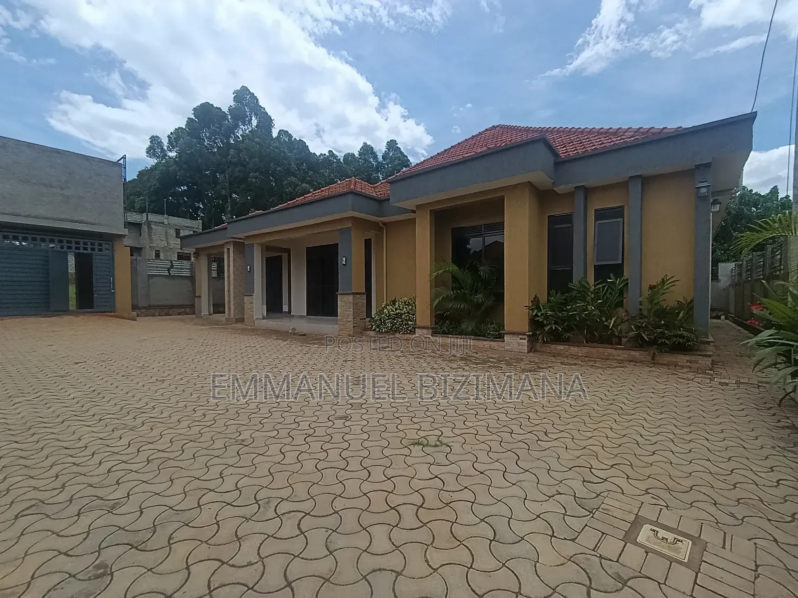 Furnished 4bdrm Bungalow in Kira, Central Division for sale in Central Division