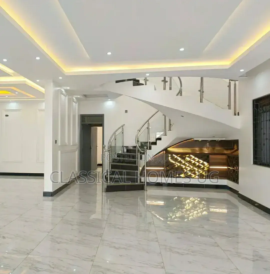 5bdrm Duplex in Kigo Road, Central Division for rent in Central Division
