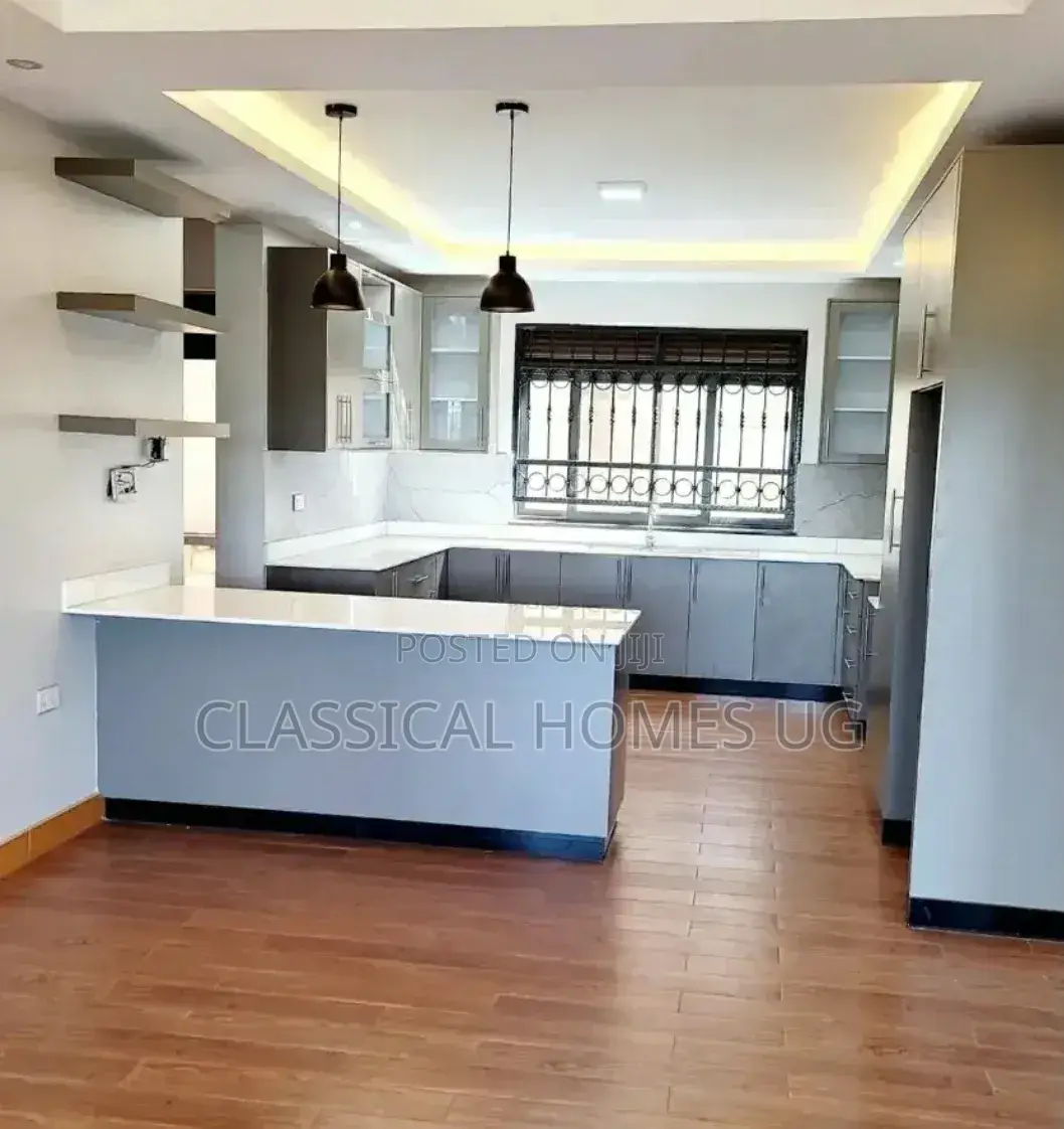 5bdrm Duplex in Mutungo Upper, Central Division for rent in Central Division