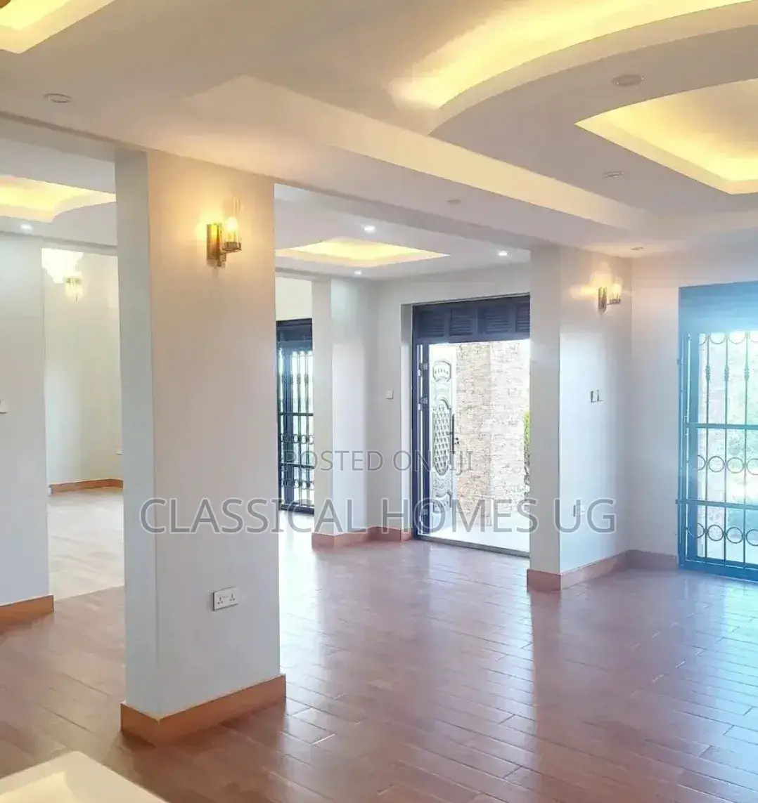 5bdrm Duplex in Mutungo Upper, Central Division for rent in Central Division