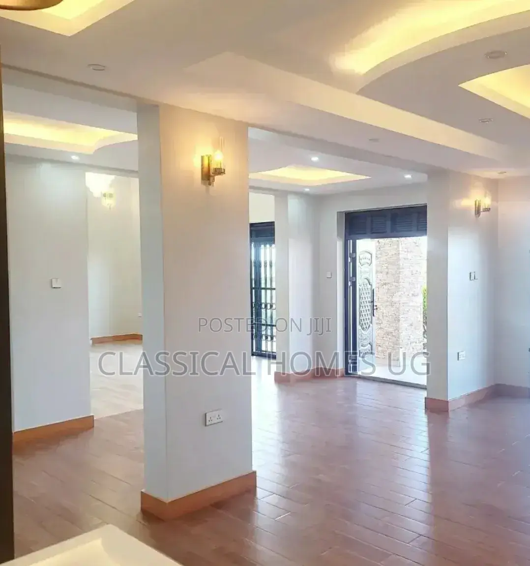 5bdrm Duplex in Mutungo Upper, Central Division for rent in Central Division