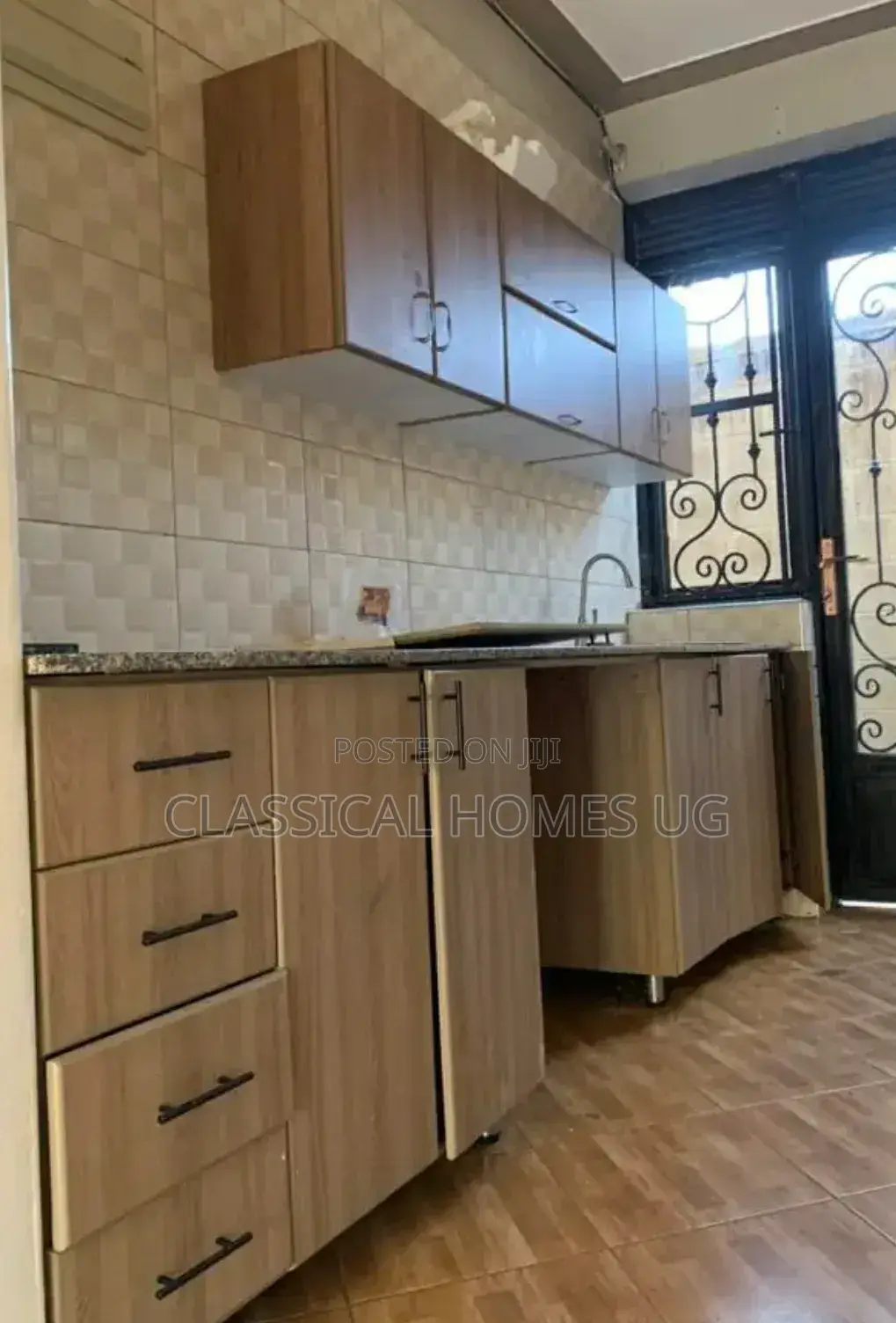 4bdrm Duplex in Mbuya Villa, Central Division for rent in Central Division