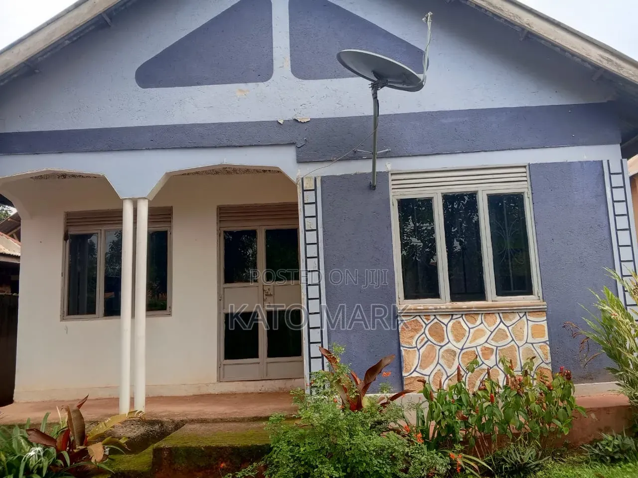 Furnished 3bdrm Bungalow in Nabuti Estate, Mukono TC for sale in Mukono TC