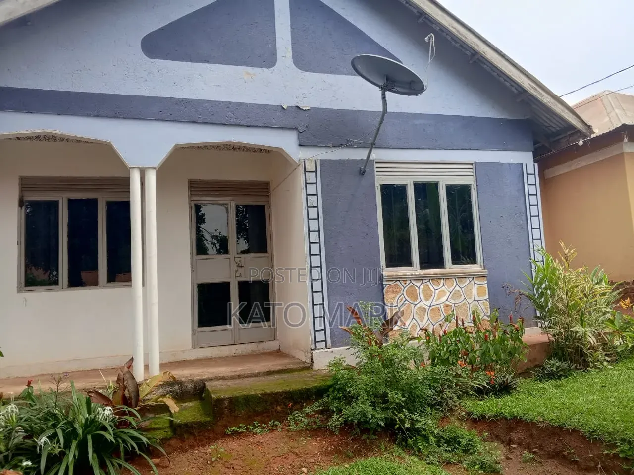 Furnished 3bdrm Bungalow in Nabuti Estate, Mukono TC for sale in Mukono TC