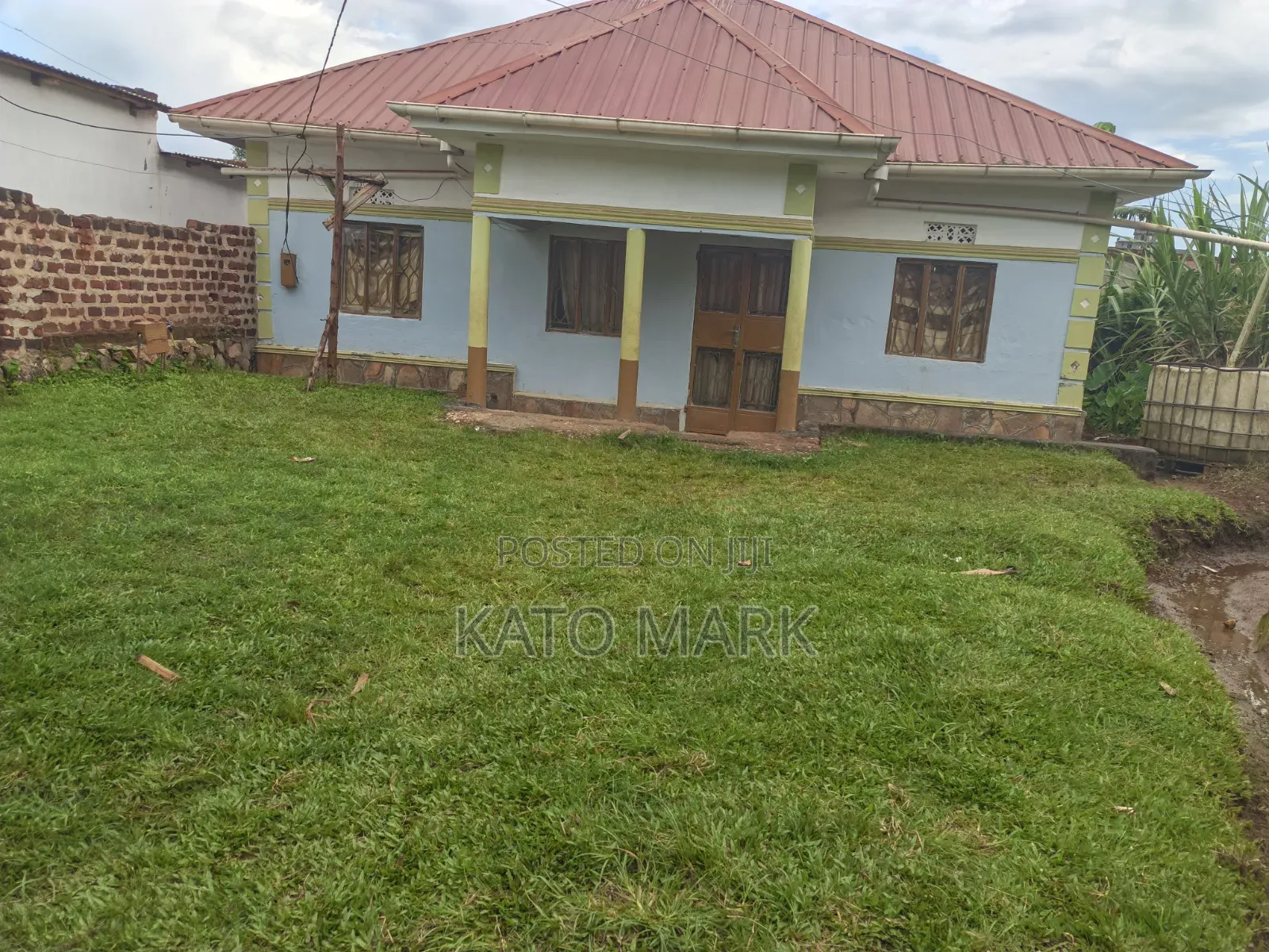 Furnished 3bdrm House in Sonde Estate, Kira for sale in Kira
