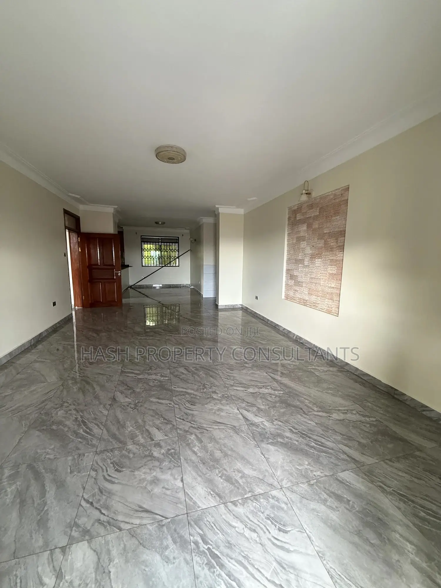 4bdrm Apartment in Hill, Makindye for rent in Makindye