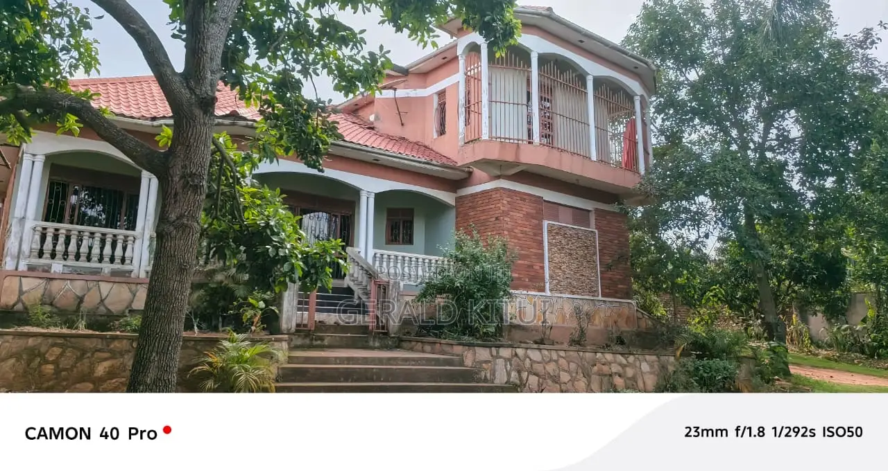 Furnished 6bdrm Apartment in Kabembe Mukono for sale in Mukono TC