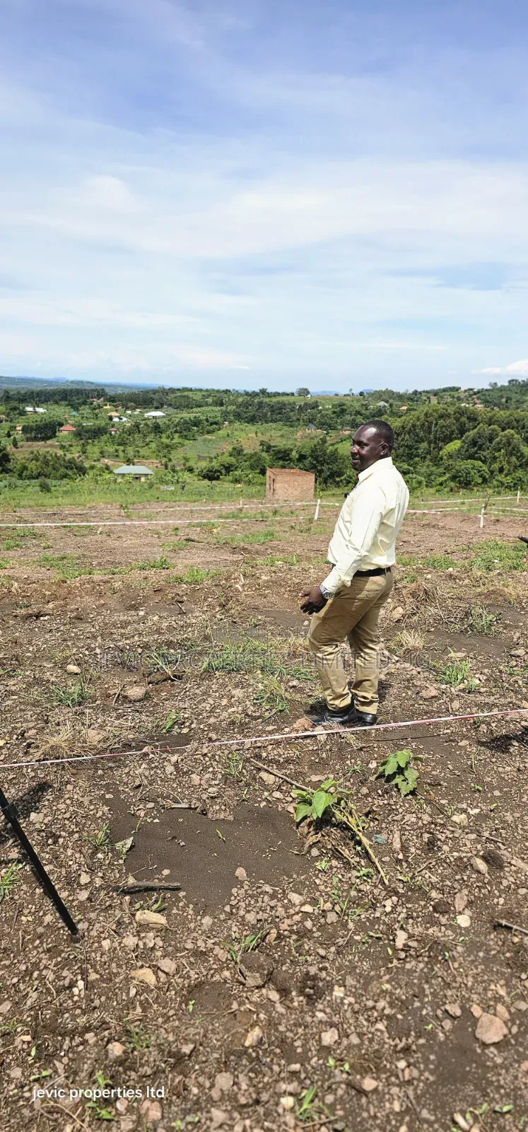 Plots for Sale With a Genuine Agreement Deed. in Namayumba