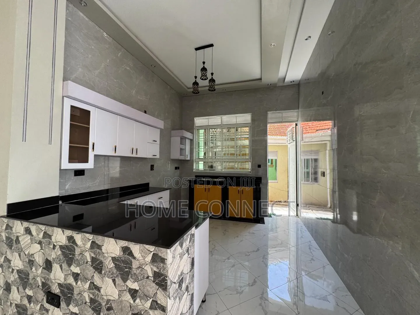 4bdrm Bungalow in Entebbe Rd Kitende, Central Division for sale in Central Division