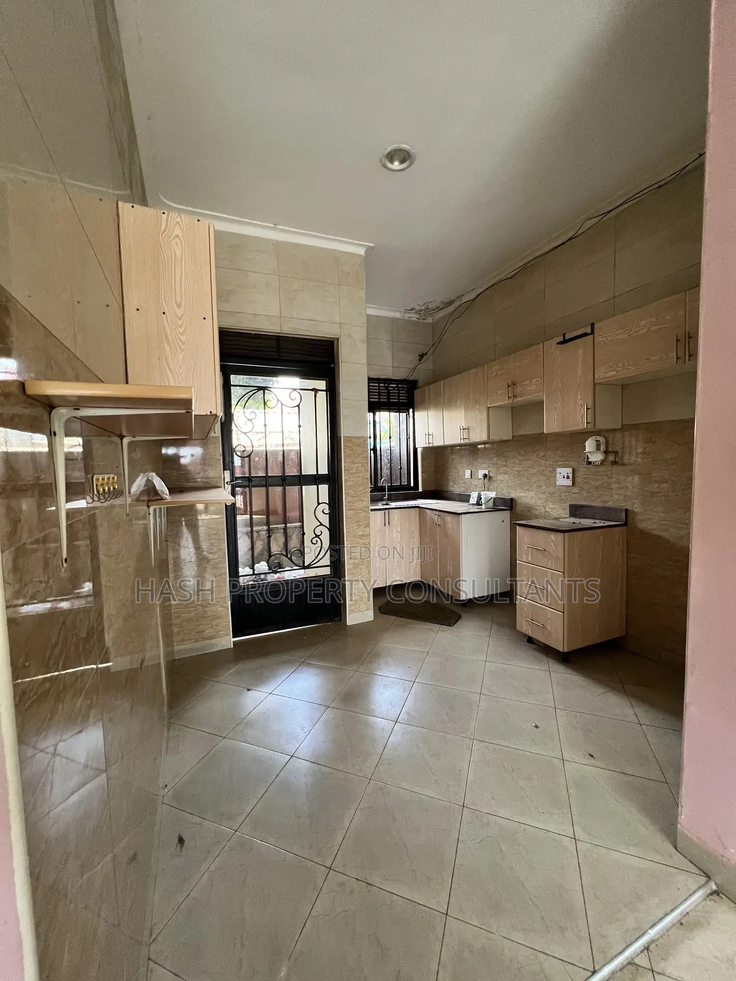 2bdrm Apartment in Buziga, Makindye for rent in Makindye