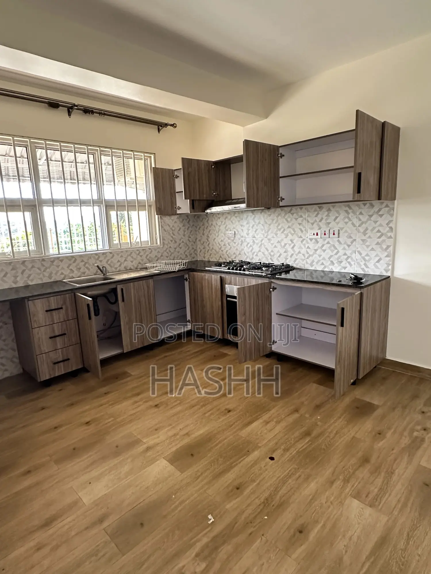3bdrm Duplex in Iiii, Central Division for rent in Central Division
