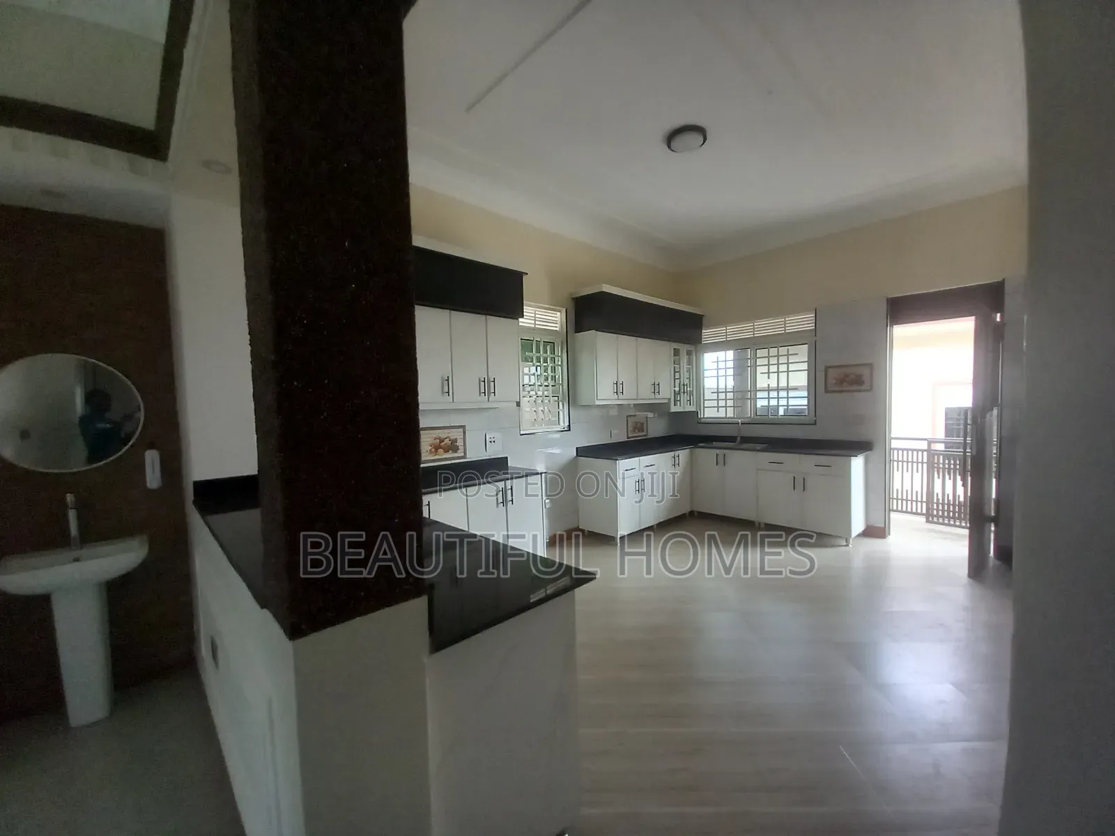Furnished 4bdrm Bungalow in Nakwero, Kira for sale in Kira
