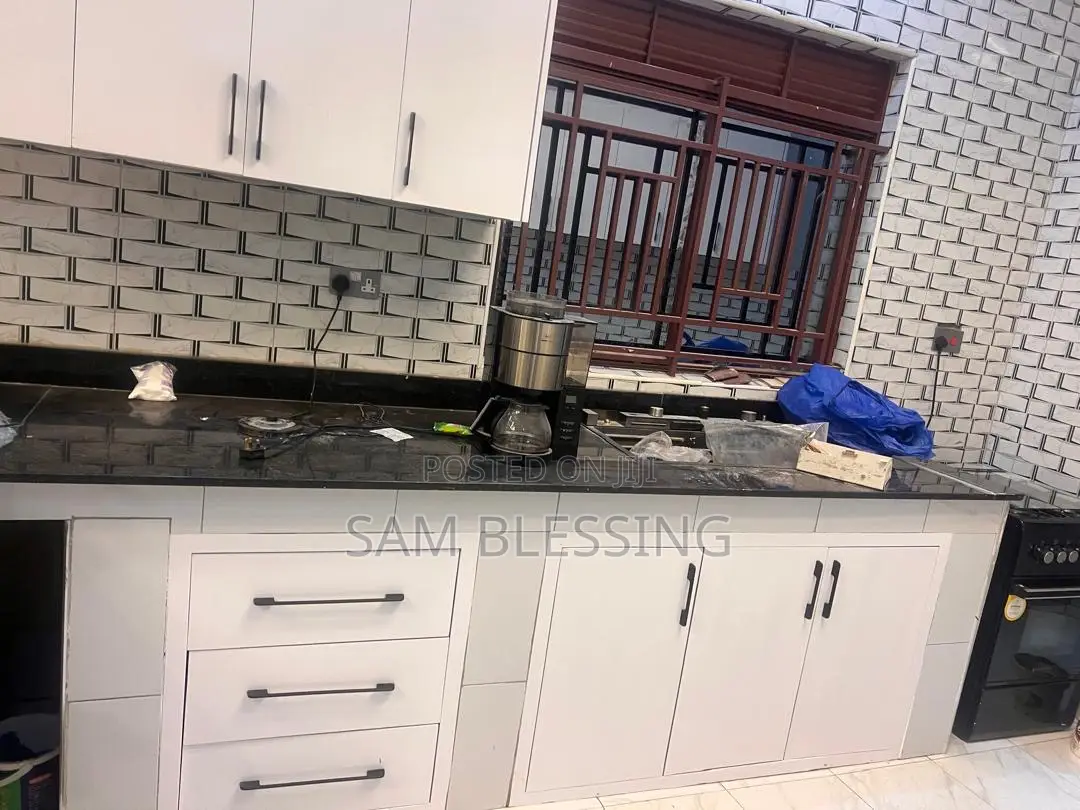 3bdrm House in Kitende, Ssabagabo-Makindye for sale in Ssabagabo-Makindye