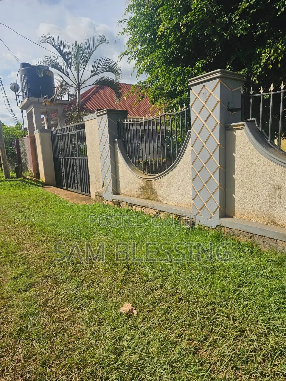 3bdrm House in Kajjansi Bweya, Ssabagabo-Makindye for sale in Ssabagabo-Makindye
