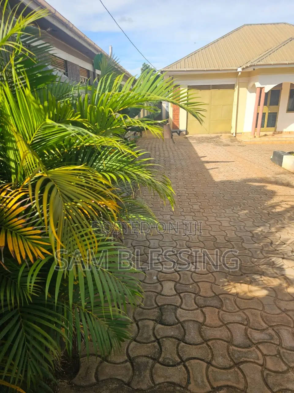 3bdrm House in Kajjansi Bweya, Ssabagabo-Makindye for sale in Ssabagabo-Makindye
