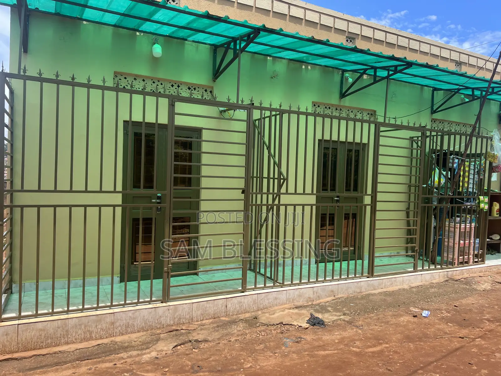 4bdrm Duplex in Gangu, Makindye for sale in Makindye