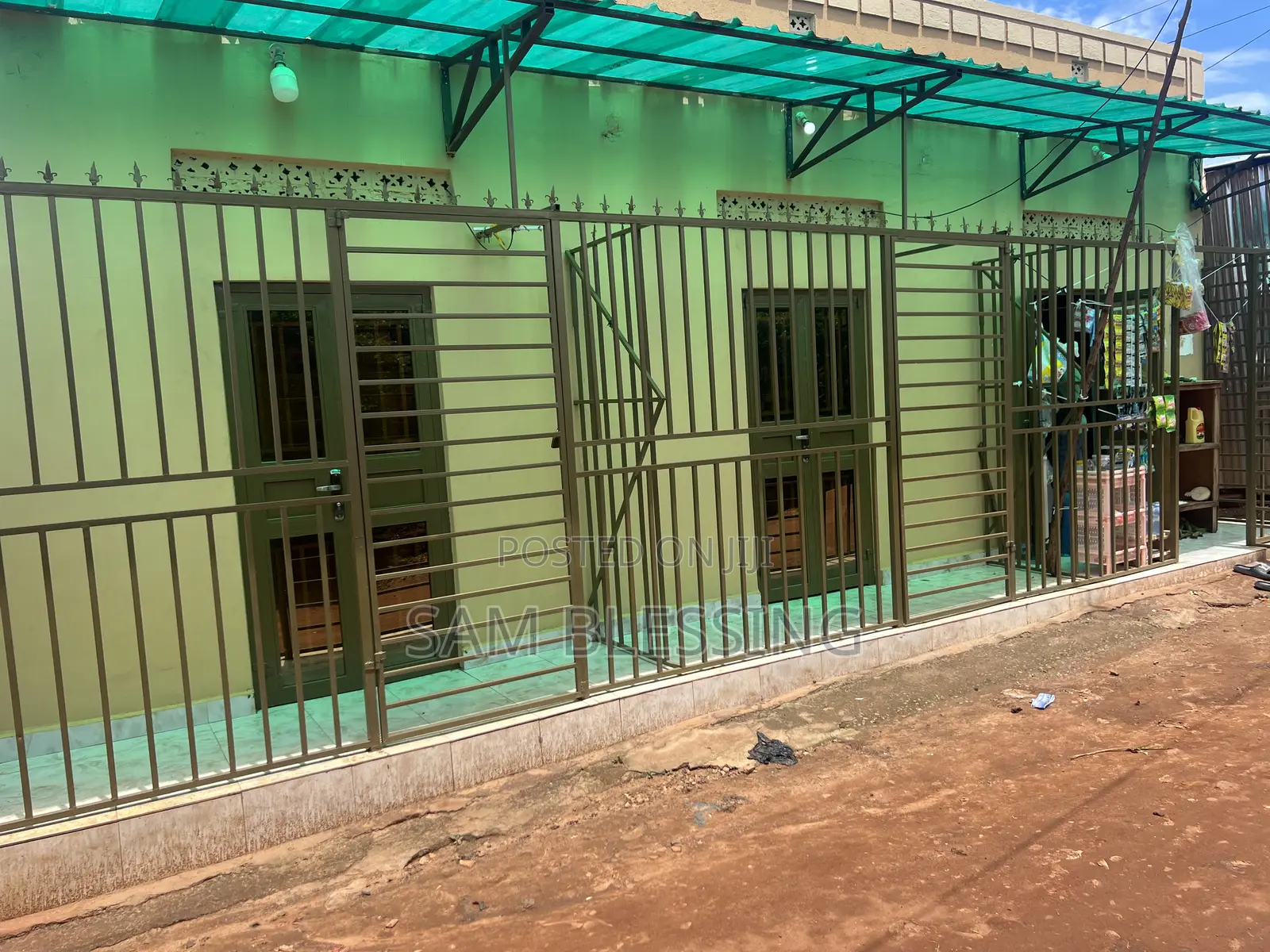 4bdrm Duplex in Gangu, Makindye for sale in Makindye