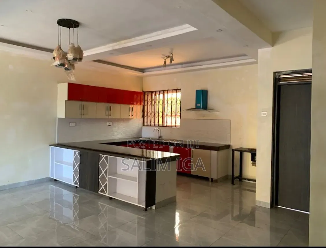 Furnished 4bdrm Block of Flats in Kololo Property, Central Division in Central Division