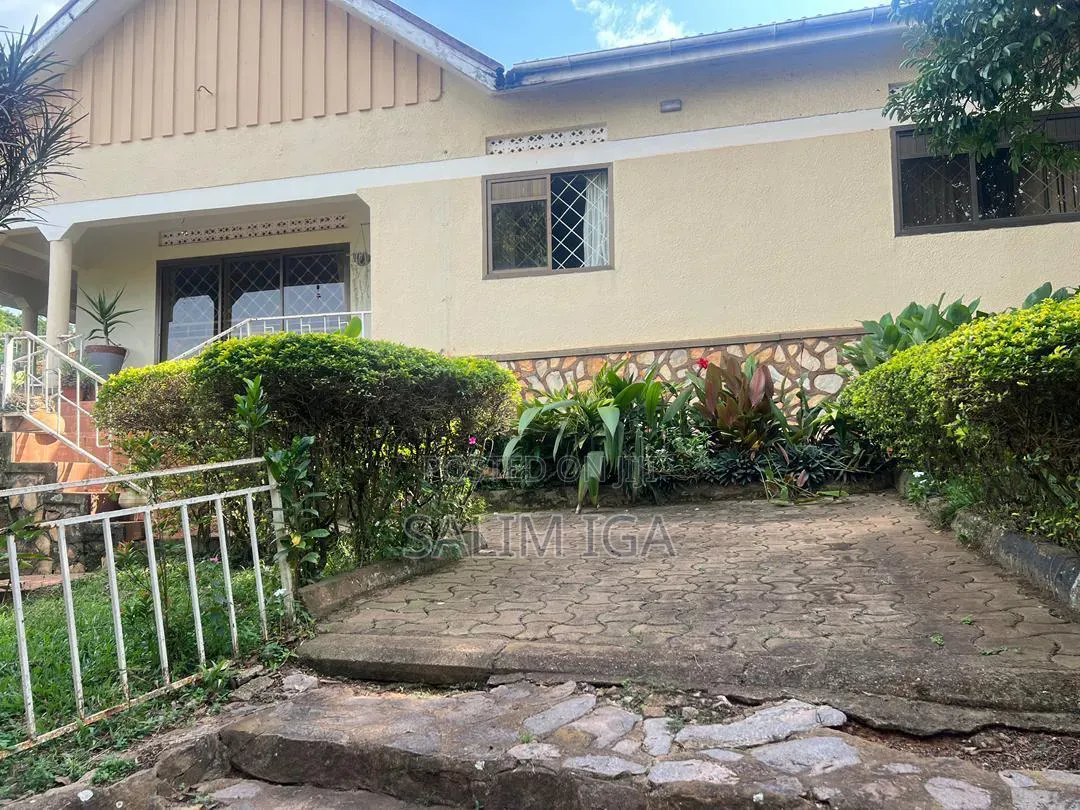 4bdrm Bungalow in Kololo Property, Central Division for rent in Central Division