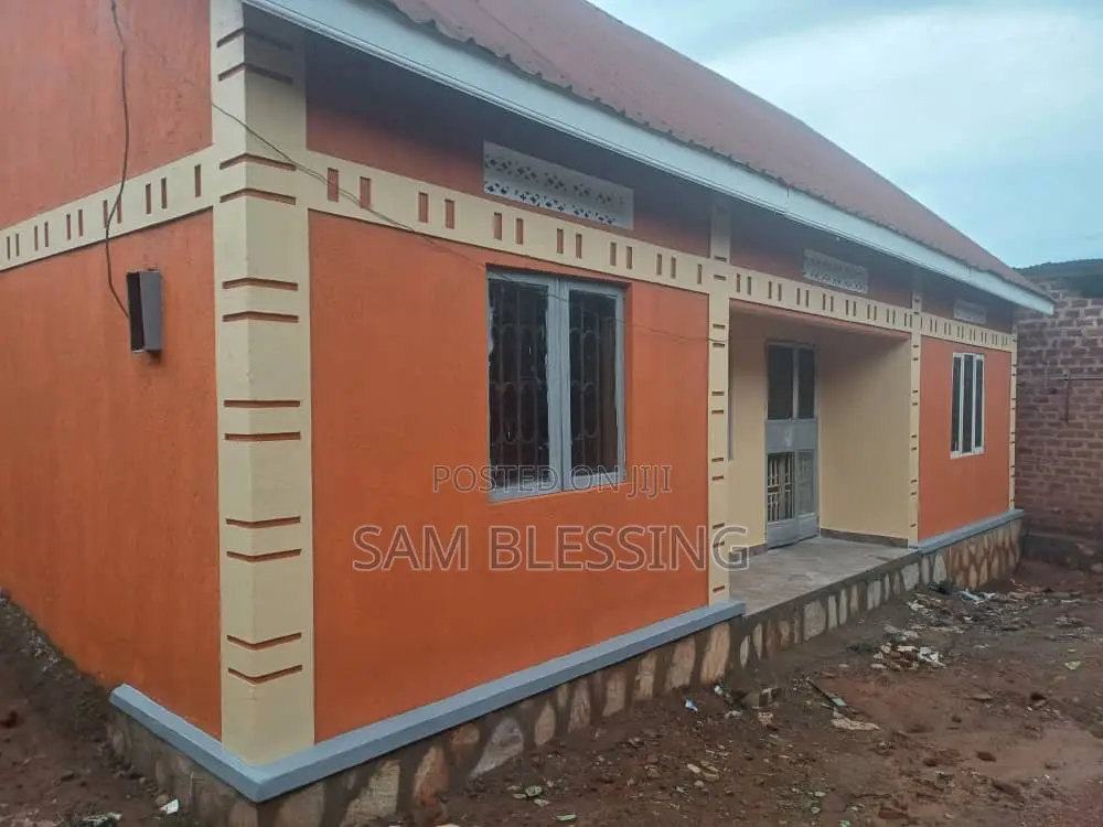 3bdrm House in Namasumba, Makindye for sale in Makindye