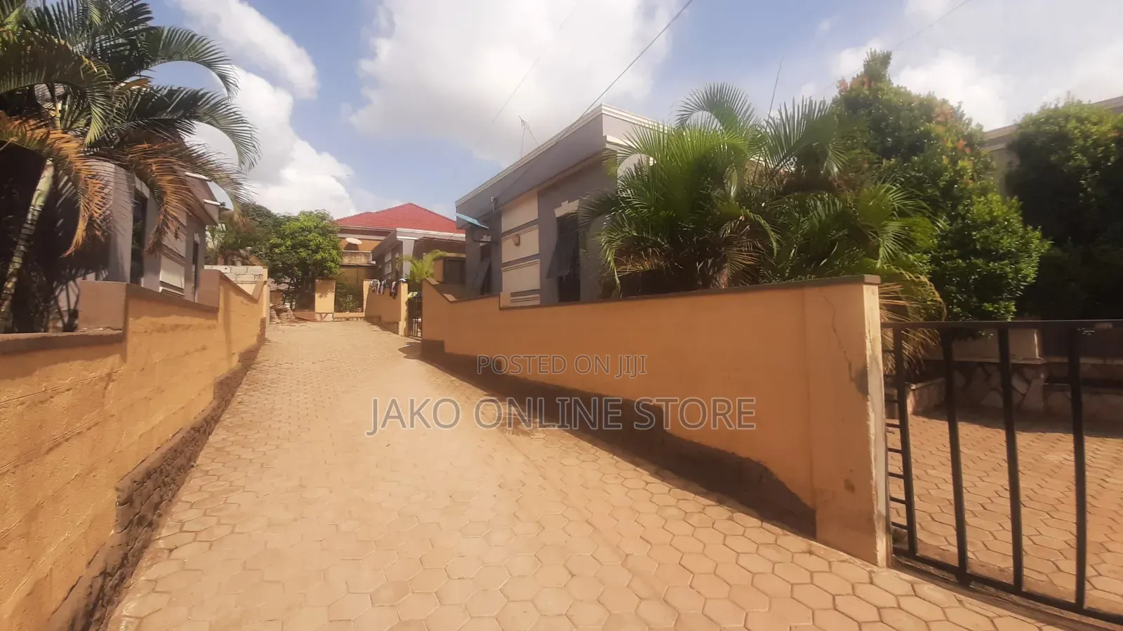3bdrm Condo in Mbalwa, Wakiso / Wakiso for sale in Wakiso / Wakiso