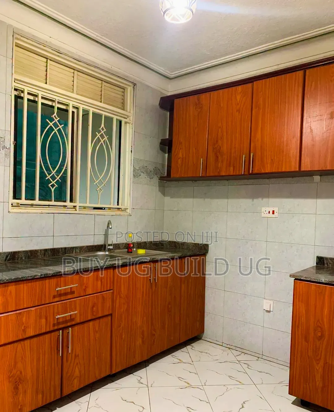 2bdrm House in Bweyogerer Town, Central Division for rent in Central Division