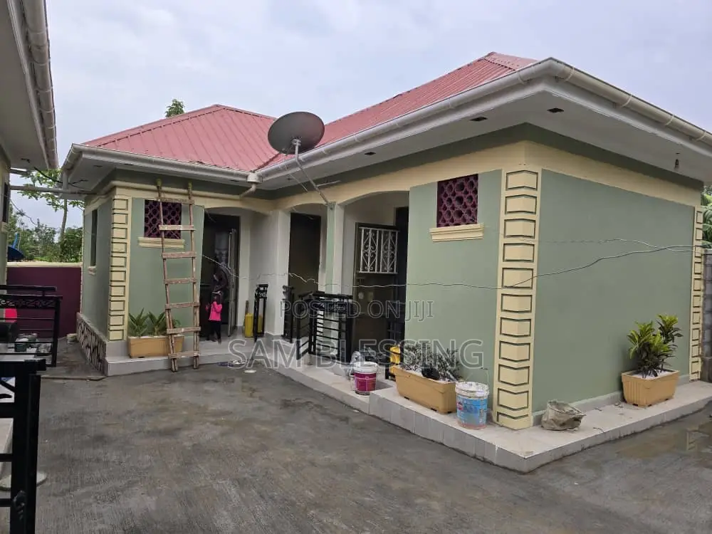 5bdrm Duplex in Nansana Kayunga for sale in Wakiso / Wakiso