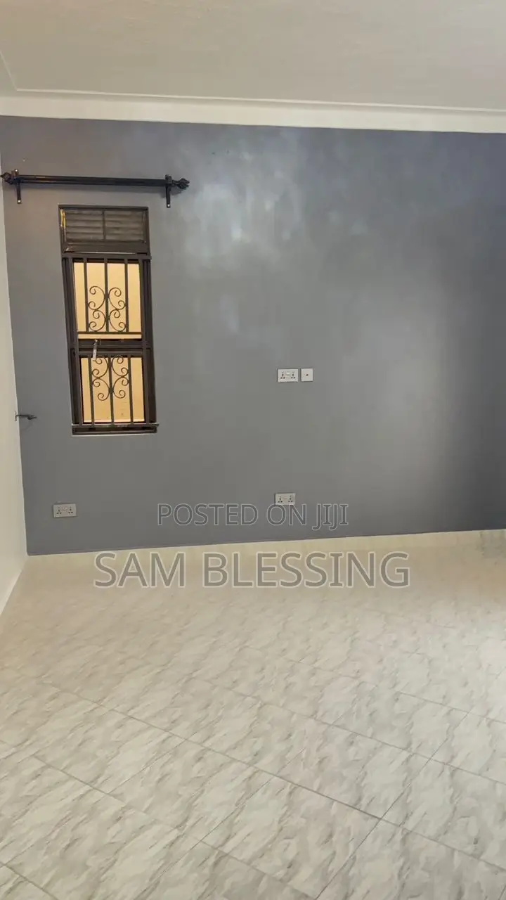 5bdrm Duplex in Nansana Kayunga for sale in Wakiso / Wakiso