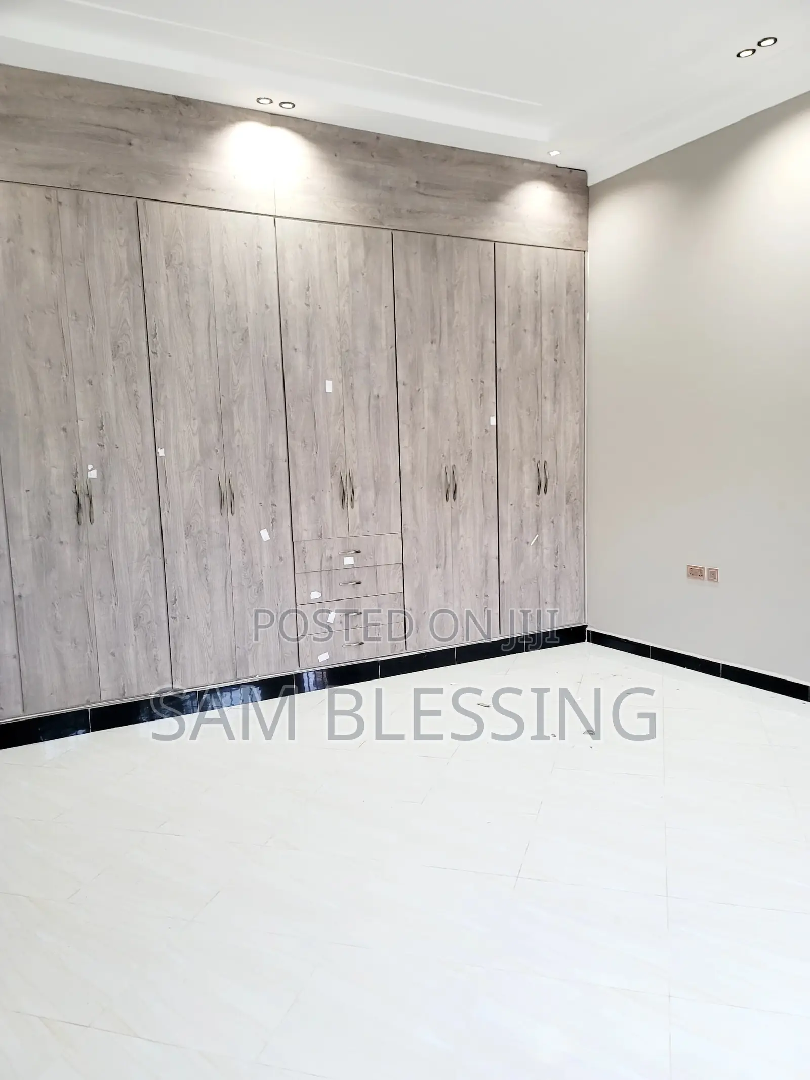 3bdrm House in Bwebajja Entebbe, Central Division for sale in Central Division