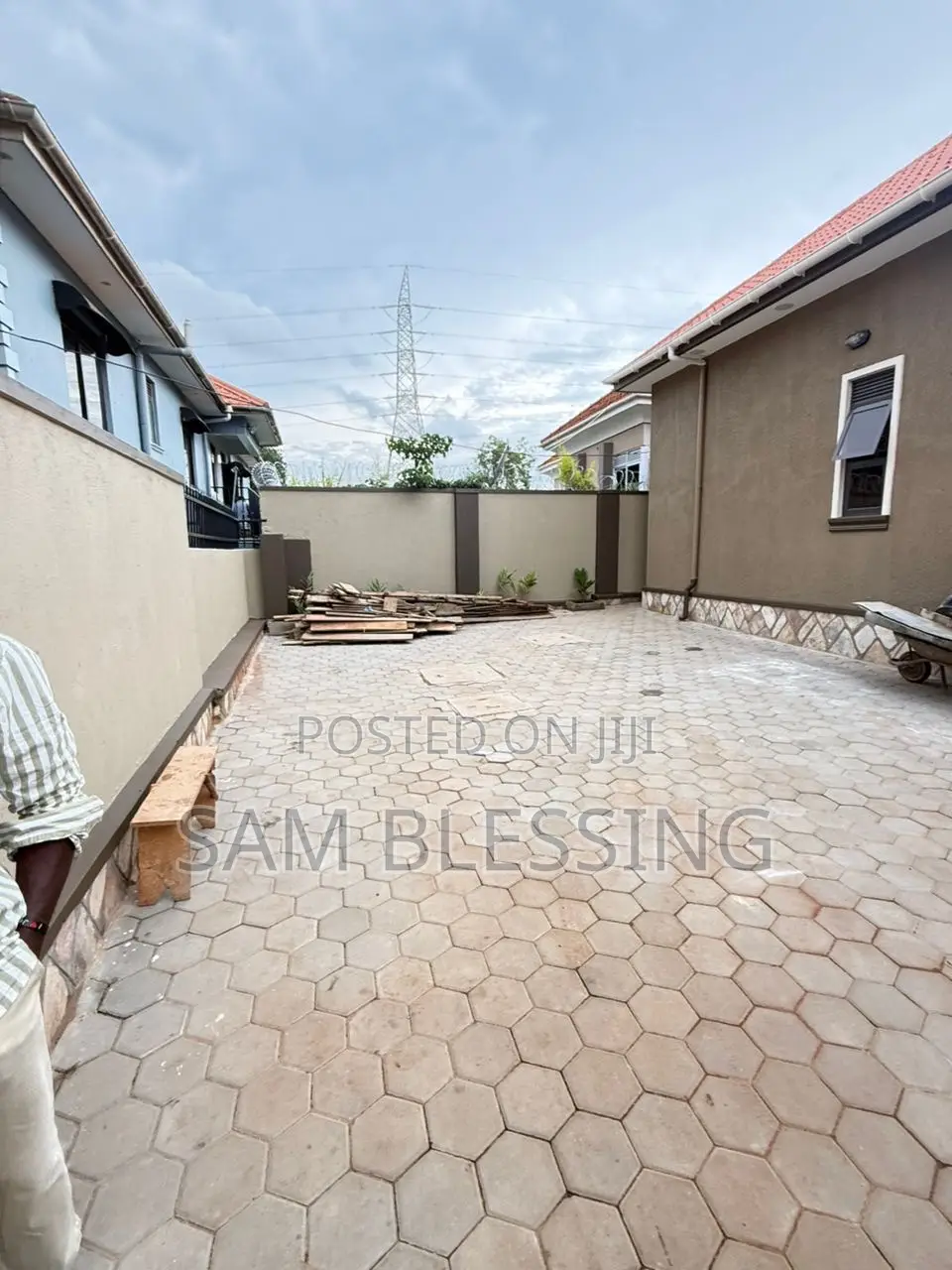 4bdrm Duplex in Najjera, Central Division for sale in Central Division