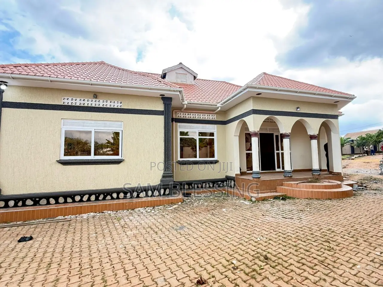 4bdrm House in Kira, Central Division for sale in Central Division