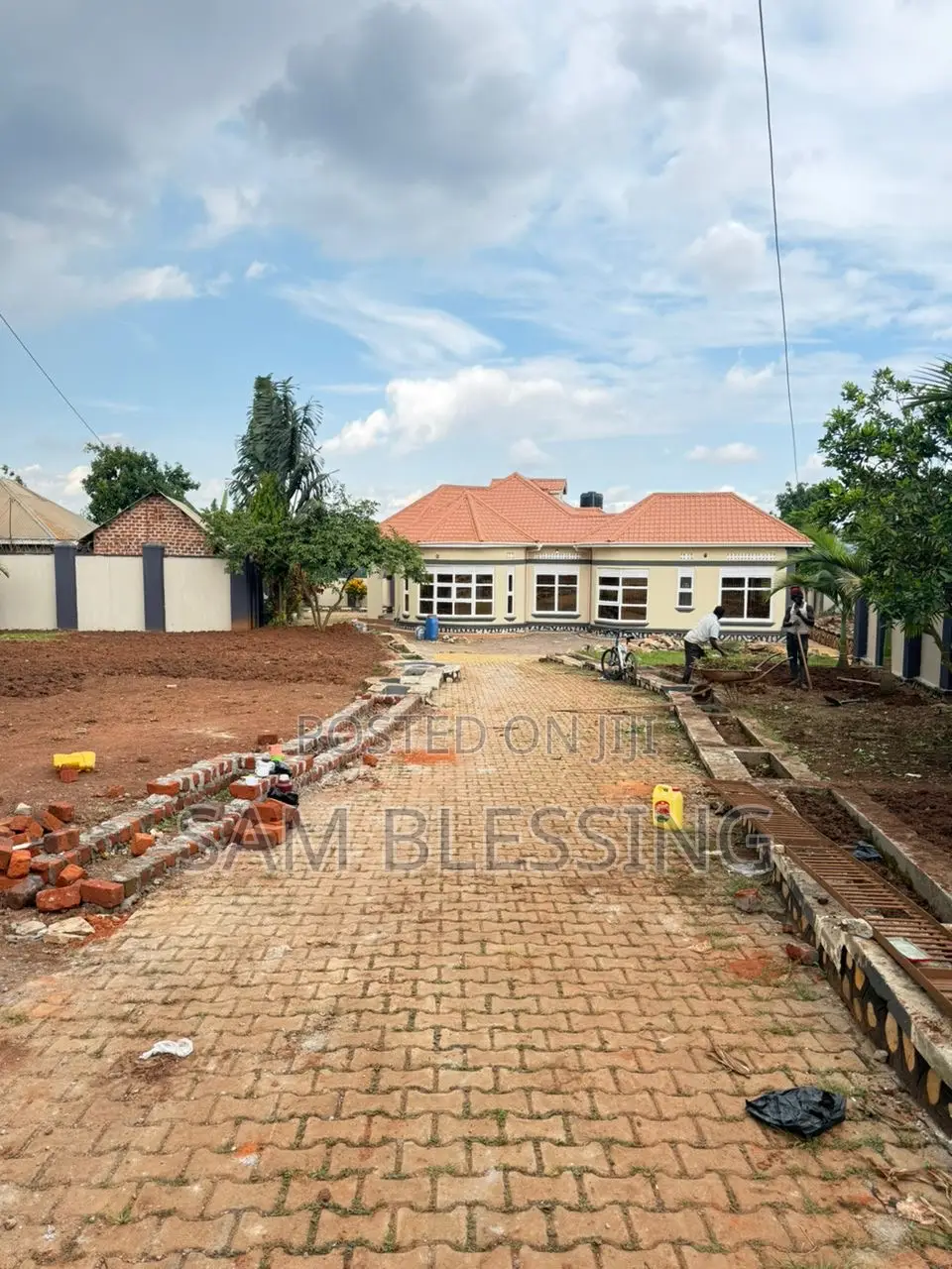 4bdrm House in Kira, Central Division for sale in Central Division