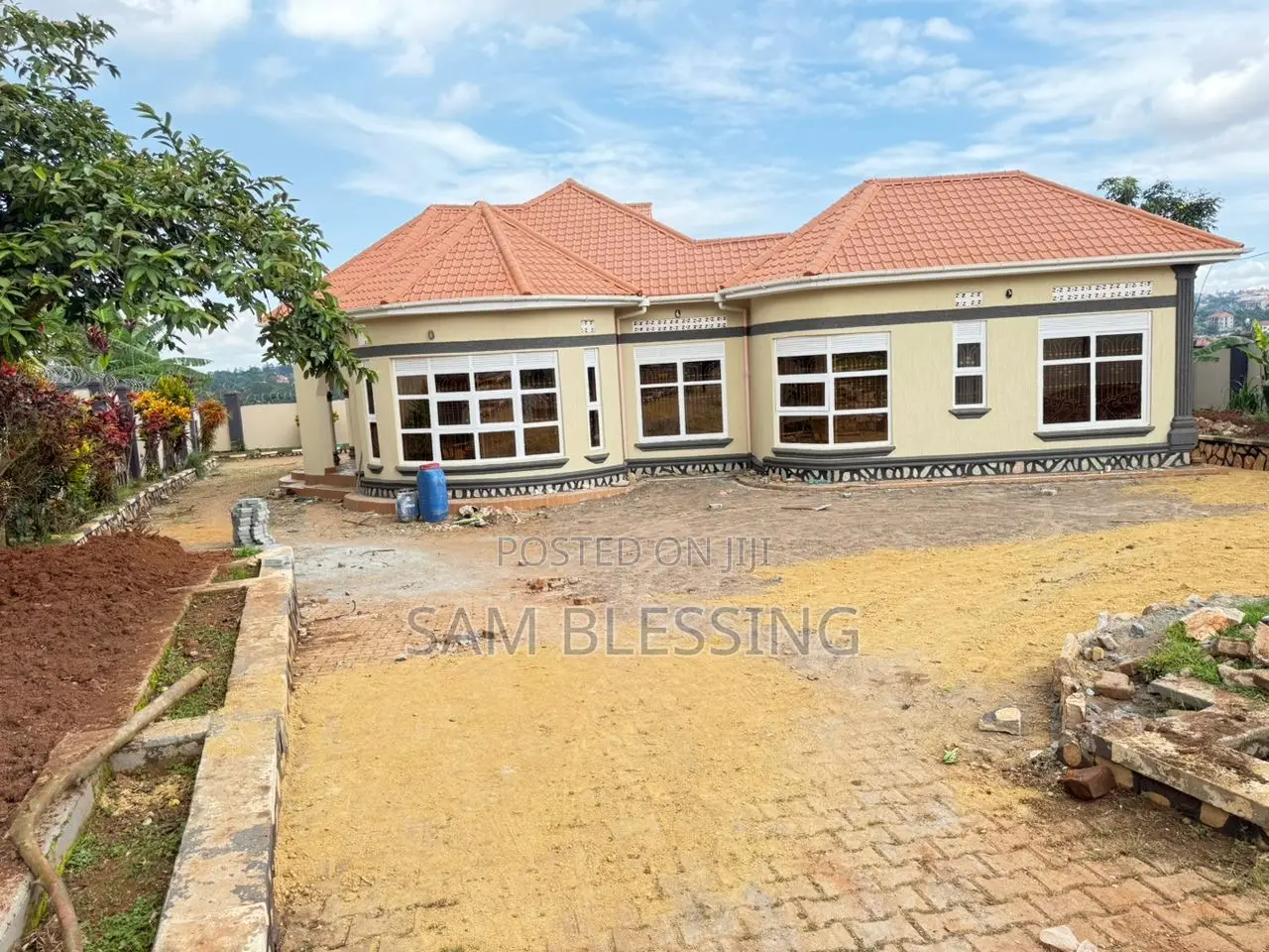 4bdrm House in Kira, Central Division for sale in Central Division