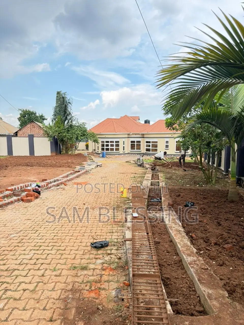 4bdrm House in Kira, Central Division for sale in Central Division
