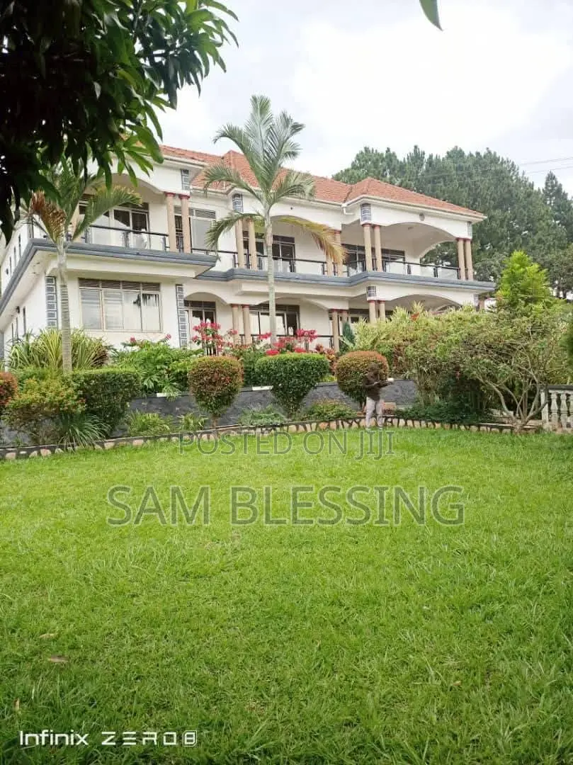 7bdrm Mansion in Kyegera, Central Division for sale in Central Division
