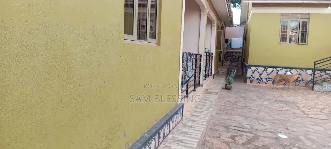 14bdrm House in Busiga, Central Division for sale in Central Division