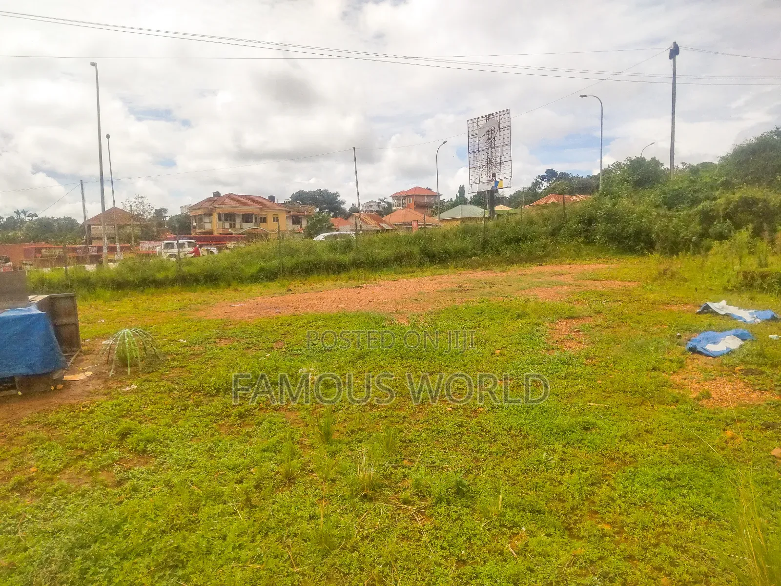 Entebbe Kitubulu 27 Decimals Touching the Entebbe Express Highway in Katabi