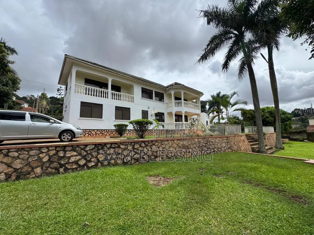 6bdrm Maisonette in Buziga Hill Road, Central Division for sale in Central Division